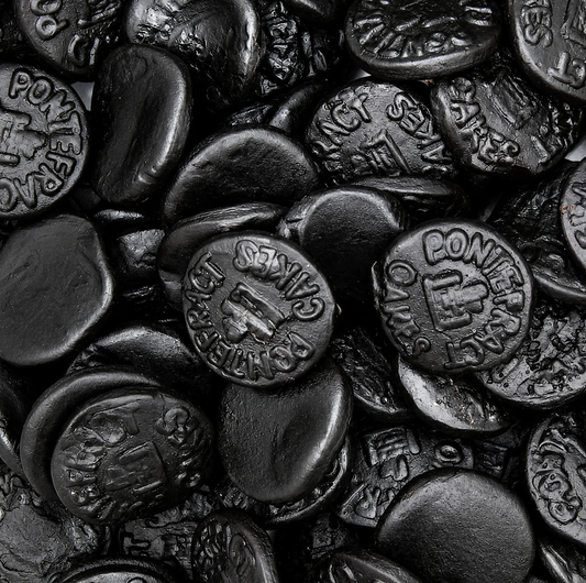 Soft Black Licorice Cakes (4oz) (114g)