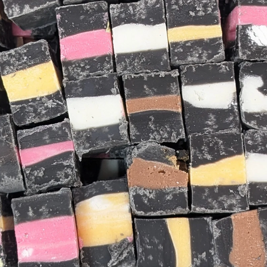 Licorice All Sorts Fudge (4oz) (114g)