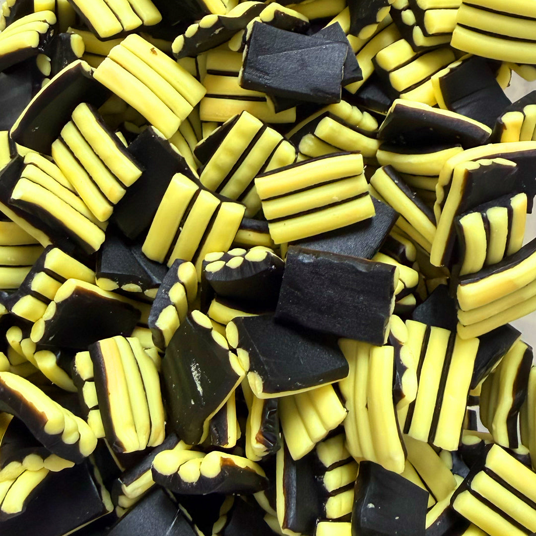Banana & Licorice Stripes (4oz) (114g)